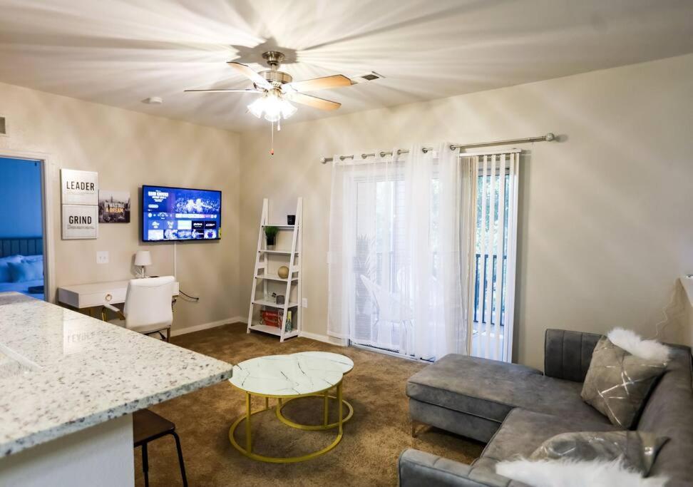 Apartamento Lux 2Bd 2Ba Minutes From The Water Pensacola Exterior foto